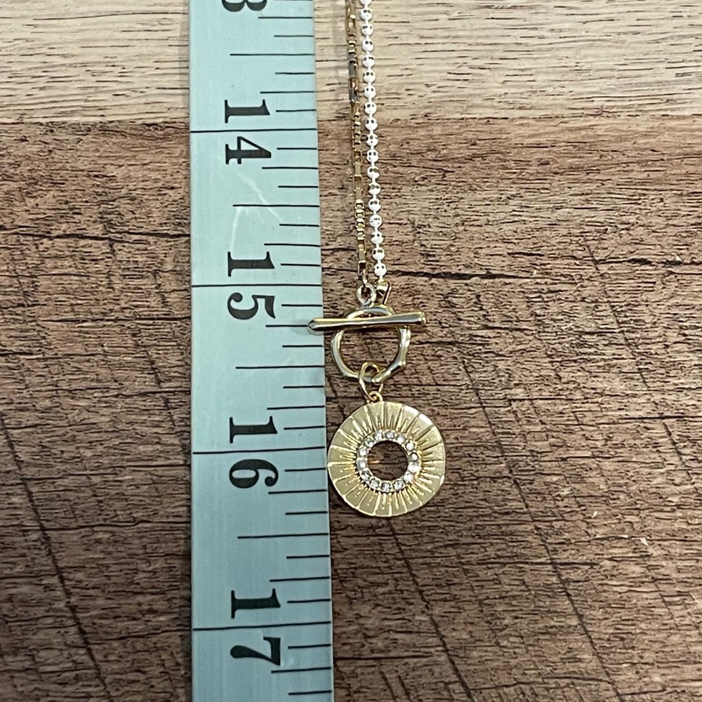 Sunburst Medallion Necklace Womens OS Gold Mixed Chain Celestial Toggle Pendant - Picture 4 of 4
